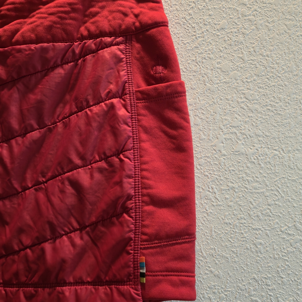 Smartwool‎ Red Quilted Mini Skirt - Picture 2 of 12